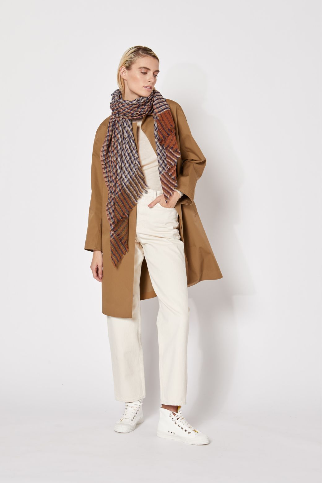 SMOKED AVENTURE SCARF