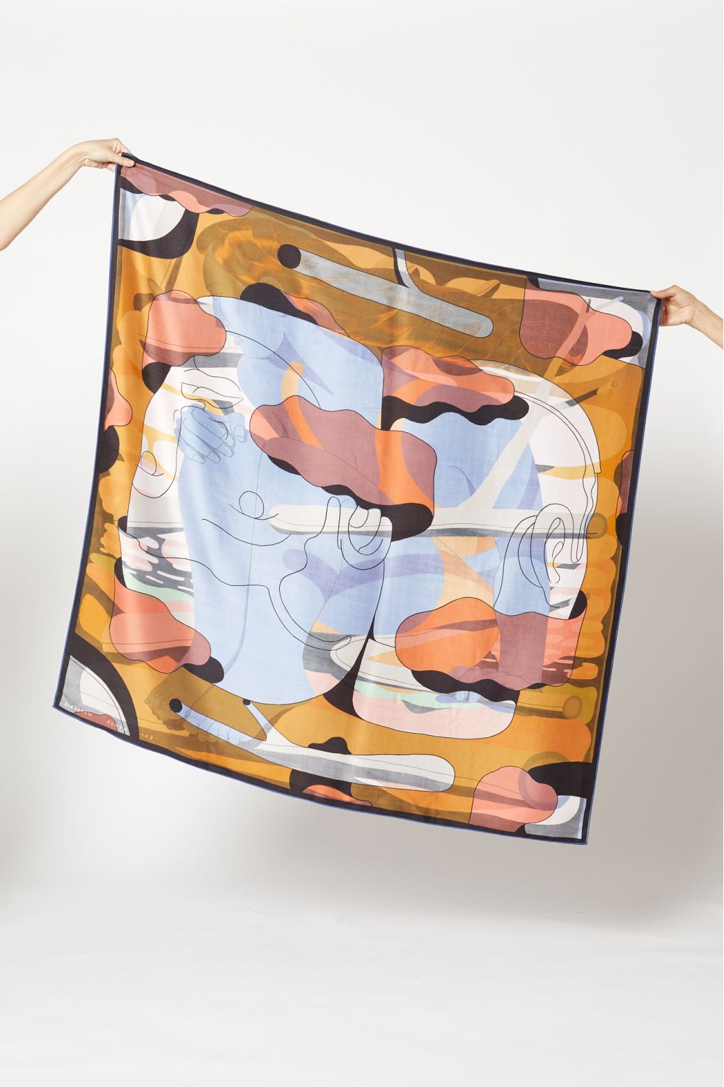 ELECTRIC CARENA'S ORCHARD SCARF
