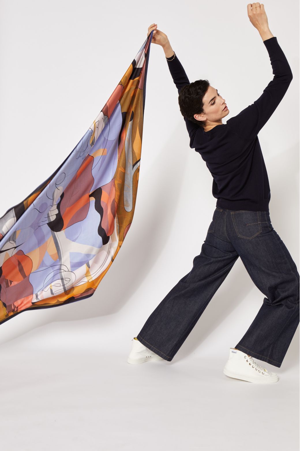 ELECTRIC CARENA'S ORCHARD SCARF