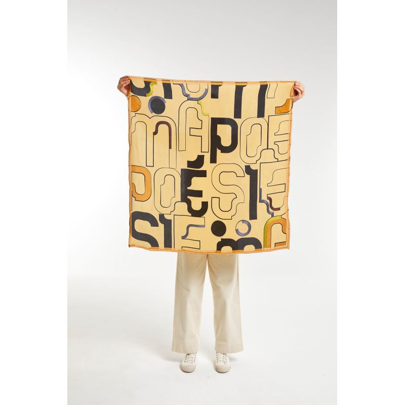 AmberIdole Scarf