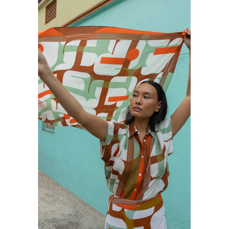 Chemise Chic en Soie Andrew Calice Tan - Mapoésie
