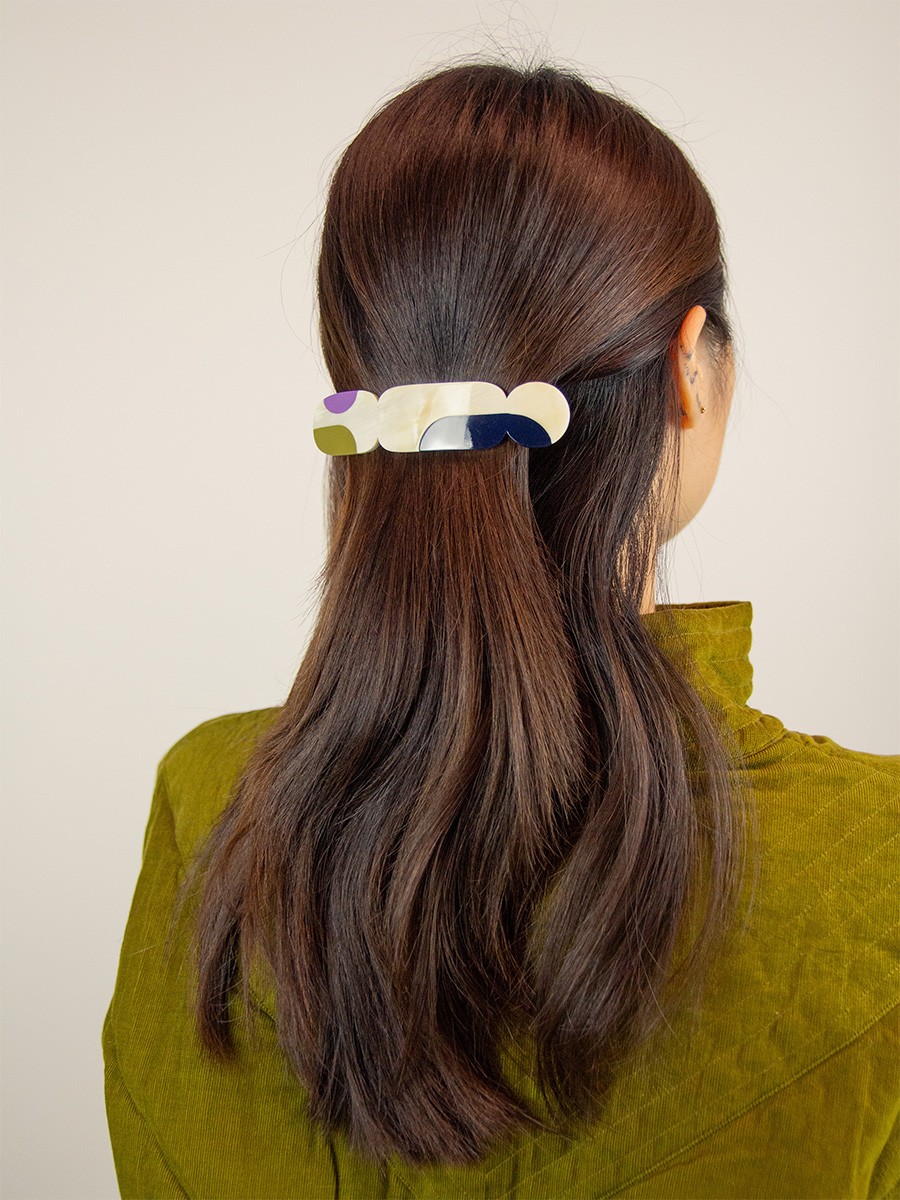 Barrette Nymphe en corne blonde et  laque Parme