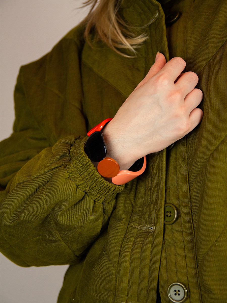 Bracelet 25 Totem en corne noire et  laque Roux taille S