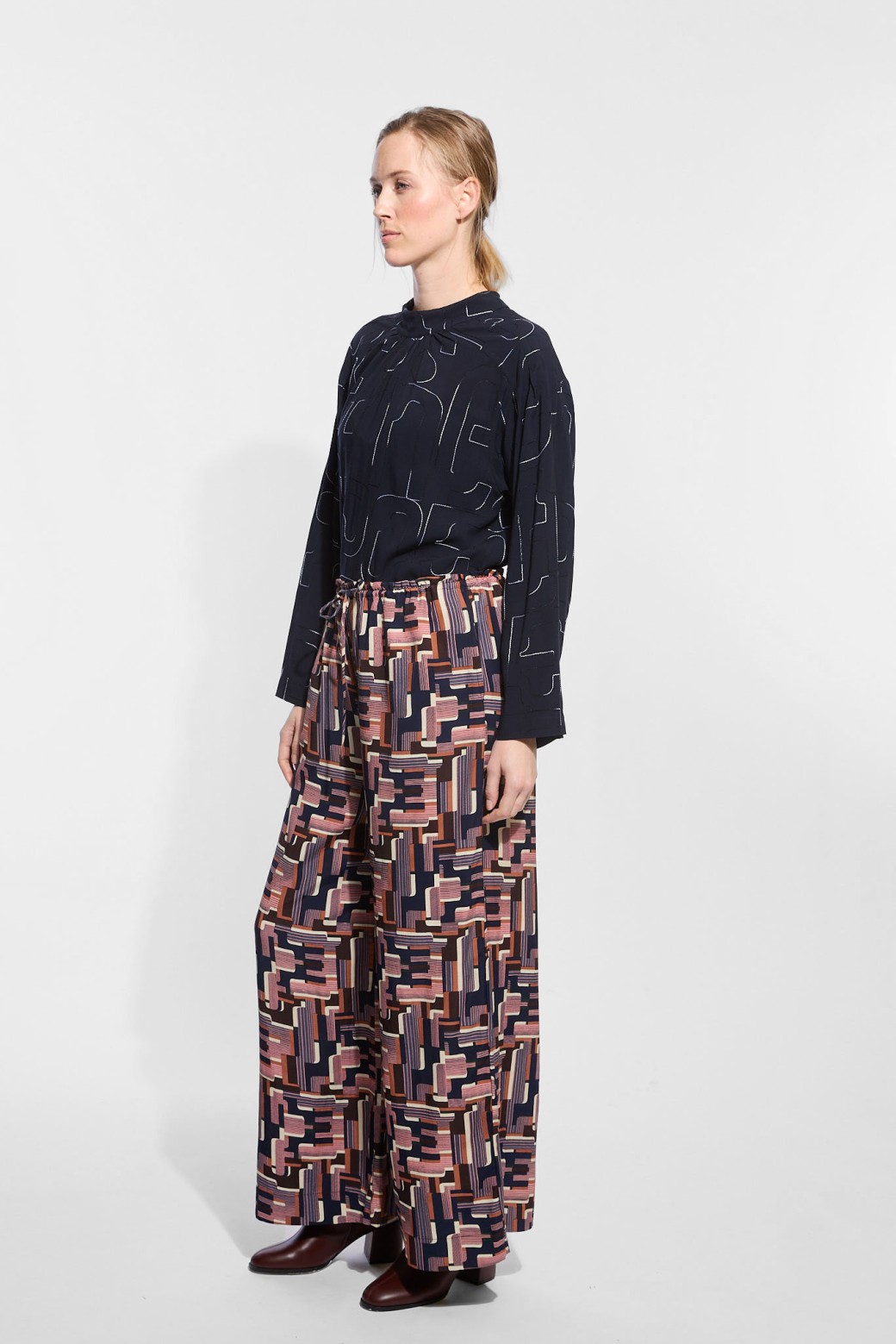 Pink Navy Oscar Paule Pants