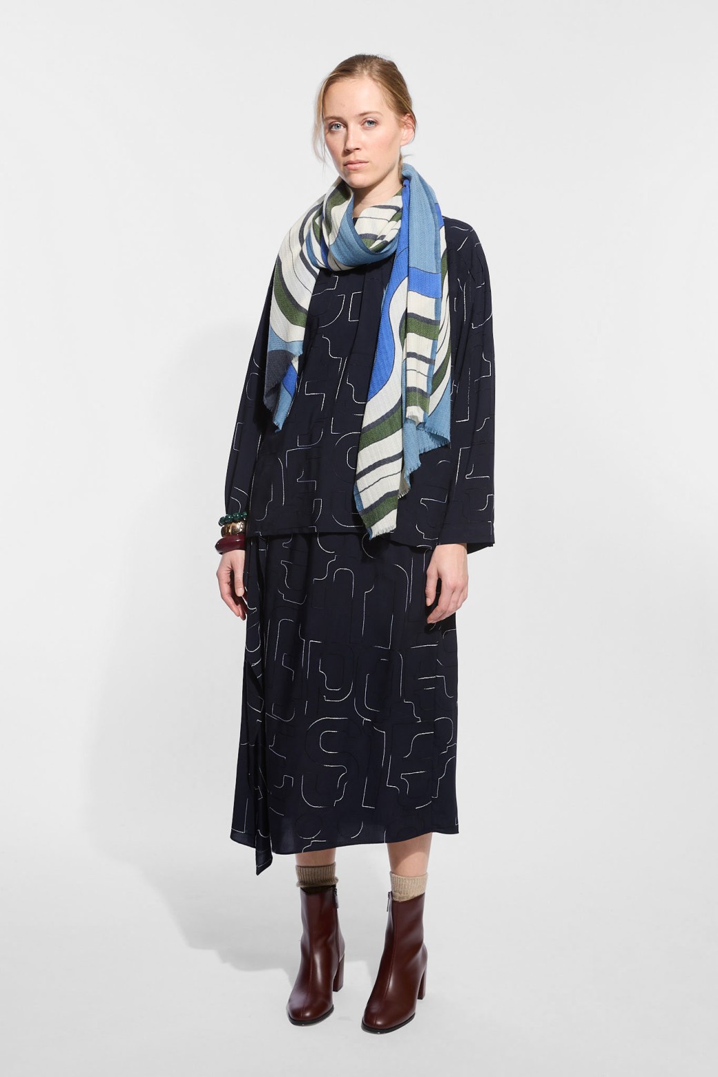 Magma Blue Grey Scarf
