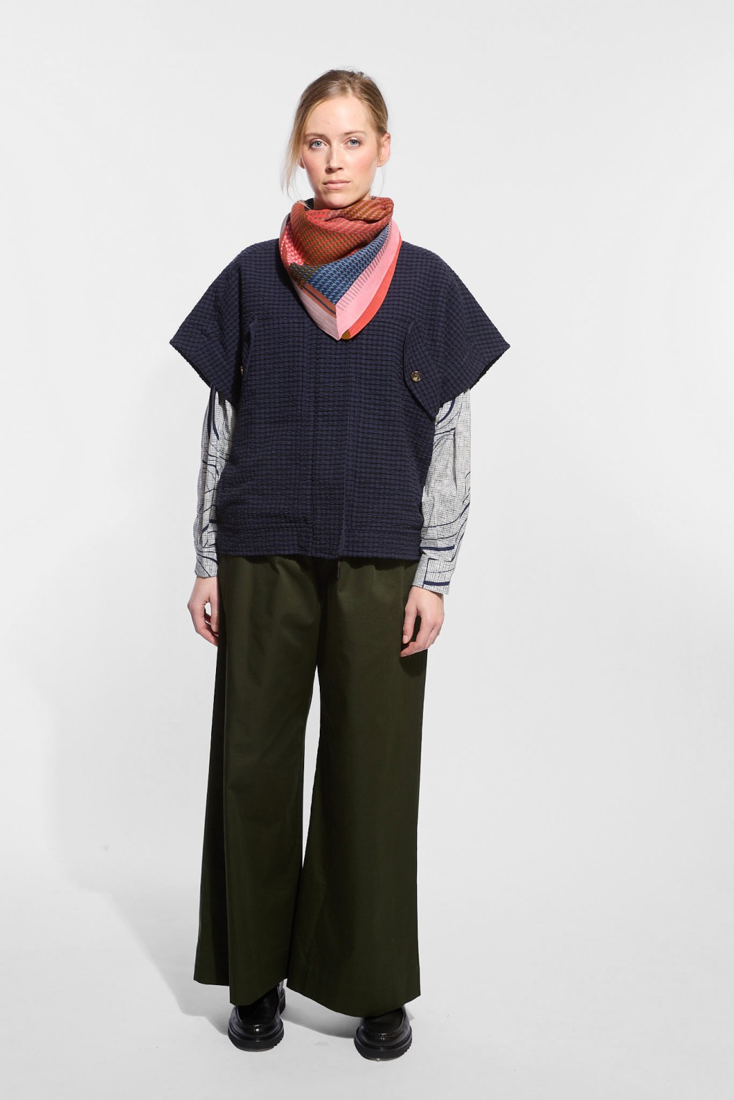Op Coral Khaki Square