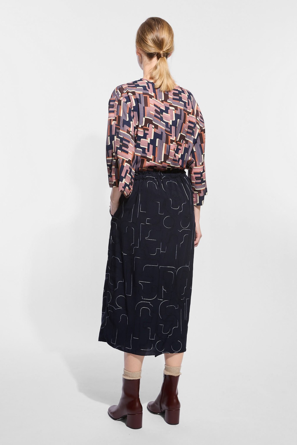 Navy Saskia Lyrique Skirt